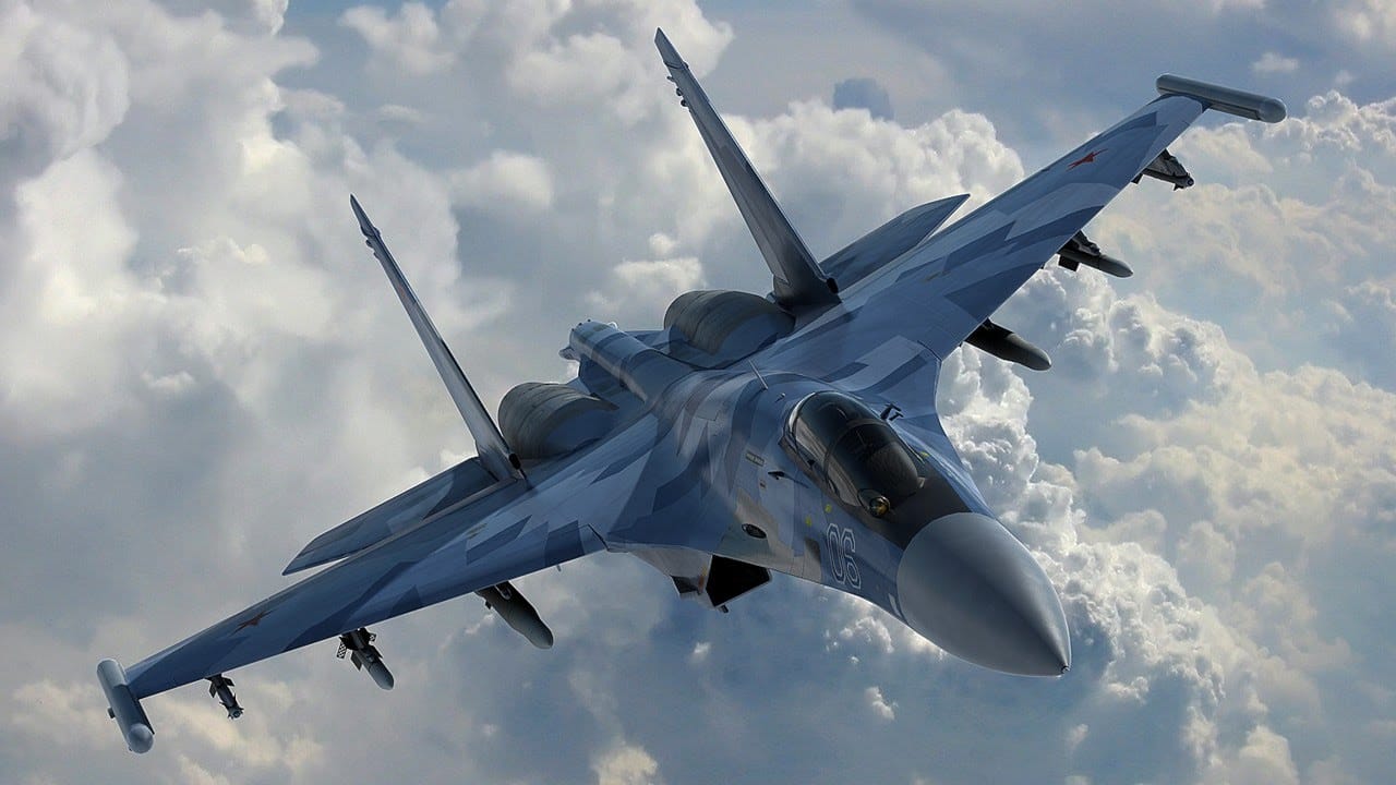 В Тверской области разбился истребитель Су-30, летчики выжили