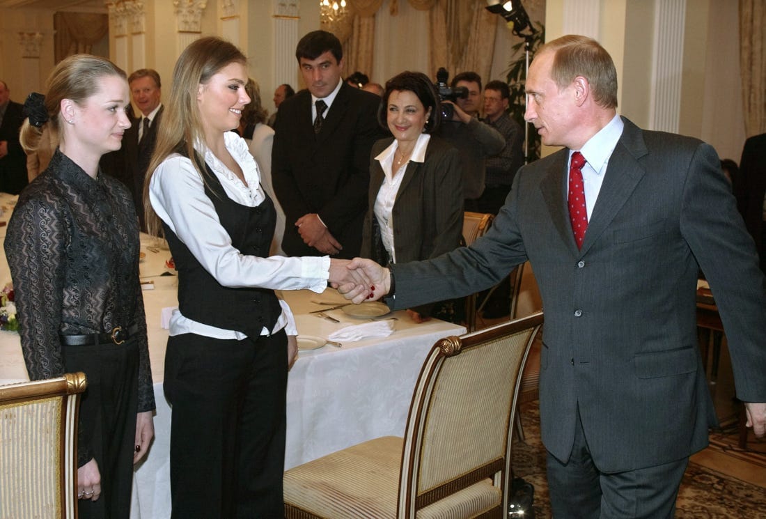 SonntagsZeitung: Kabaeva had two sons with Putin in 2015 and 2019