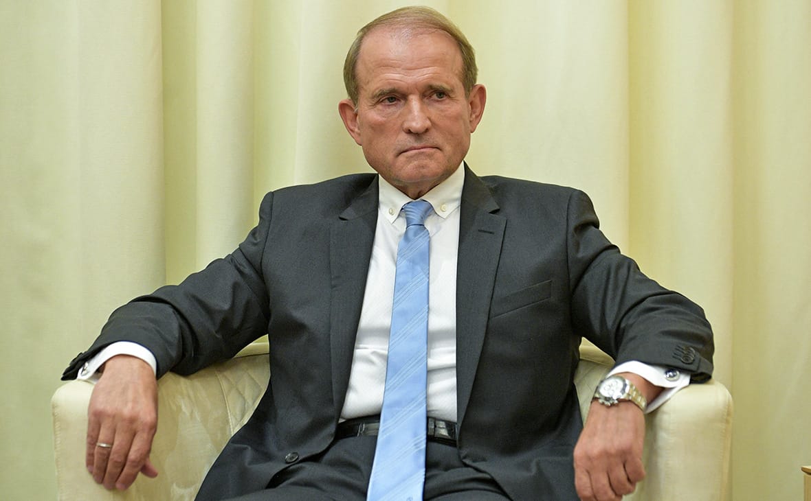 Вертолет и самолет кума Путина Медведчука передали ВСУ