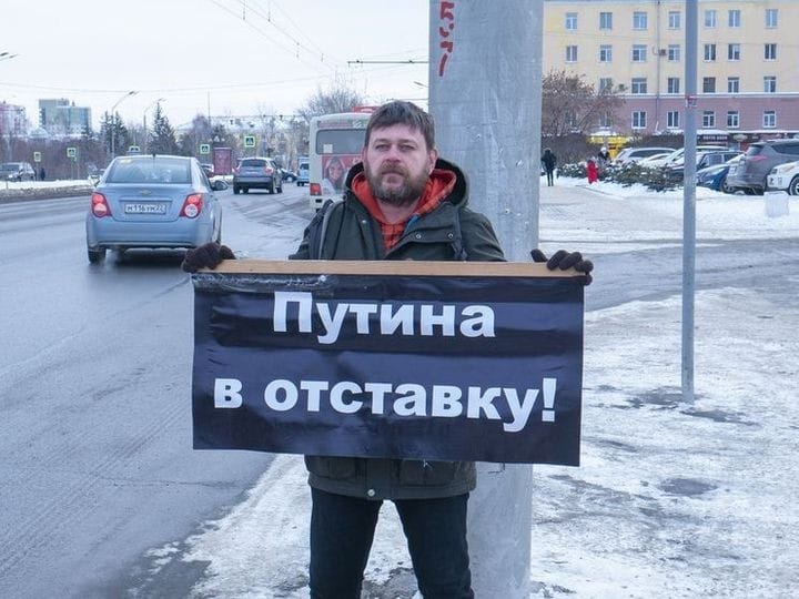 Navalny associate Vadim Ostanin sentenced to 9 years in prison for “extremism”