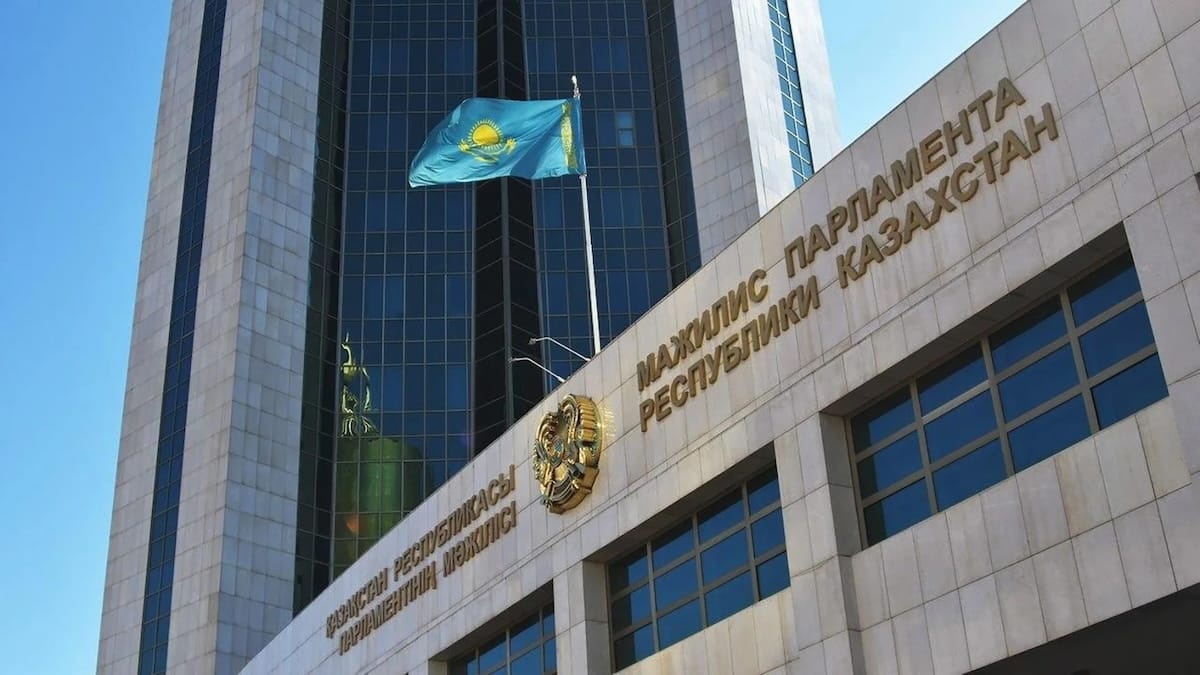 Мажилис Казахстана принял закон о запрете «ЛГБТ-пропаганды»