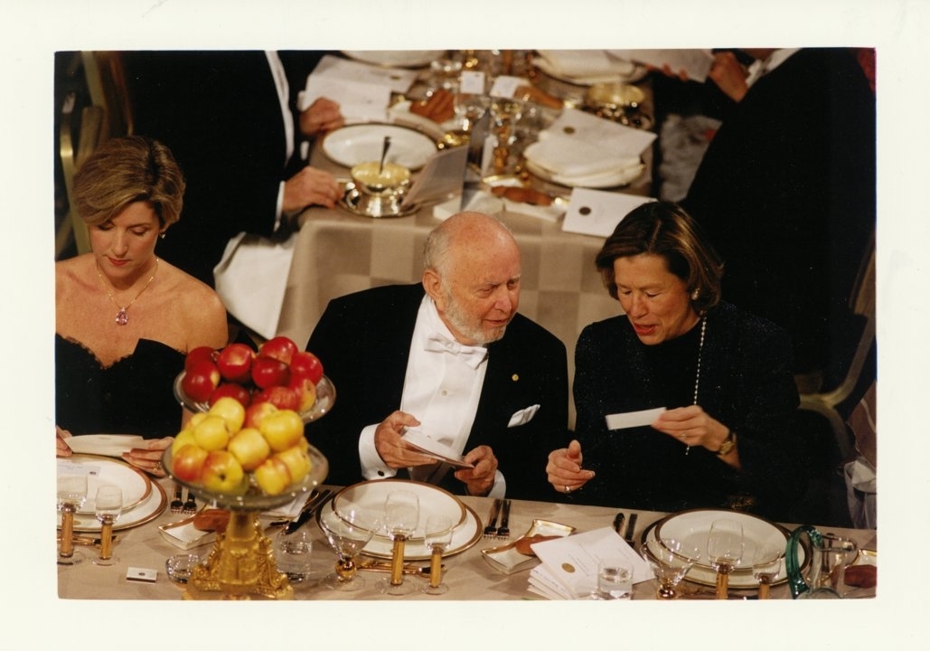 Douglass North at the Nobel Banquet, 1993